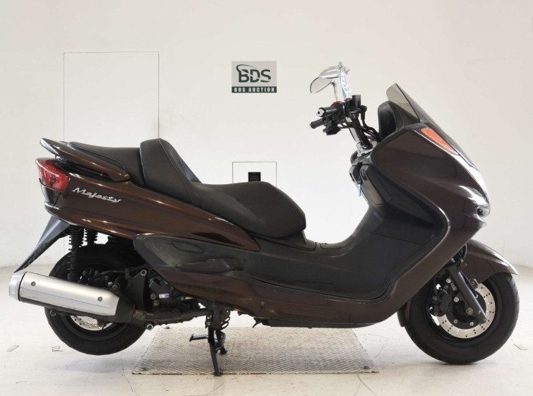Мотоцикл Yamaha MAJESTY 250C