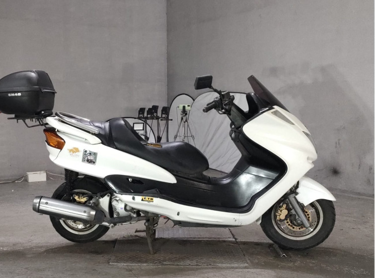 Мотоцикл Yamaha MAJESTY 250 с пробегом 33050 km