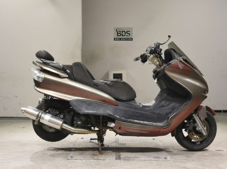 Мотоцикл Yamaha MAJESTY 250C