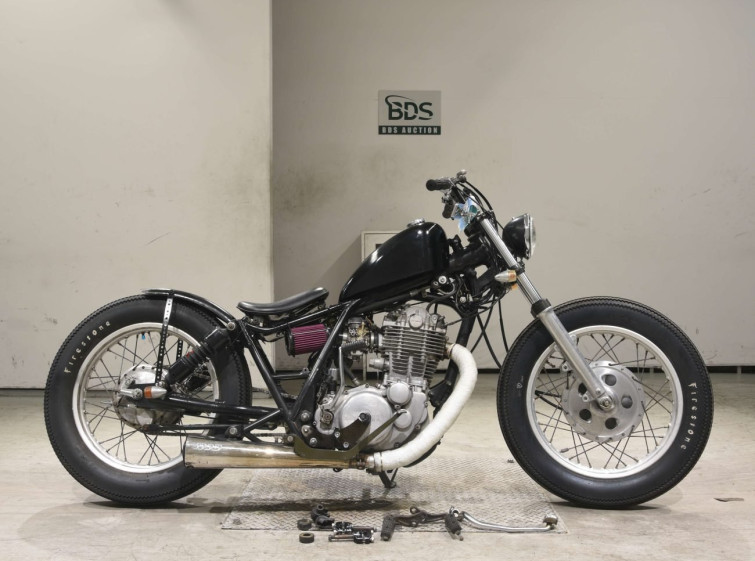 Мотоцикл Yamaha SR400-2 с пробегом 9193 km