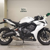 Мотоцикл Honda CBR650R с пробегом 7004 km