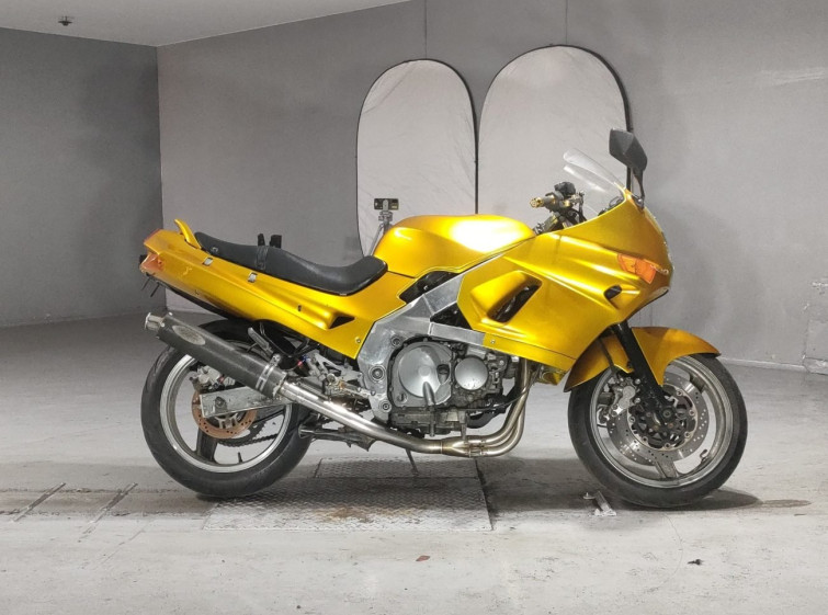 Мотоцикл Kawasaki ZZ-R400 с пробегом 30104 km
