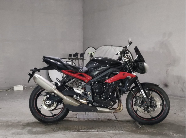 Мотоцикл Triumph STREET TRIPLE R з пробігом 10458 km