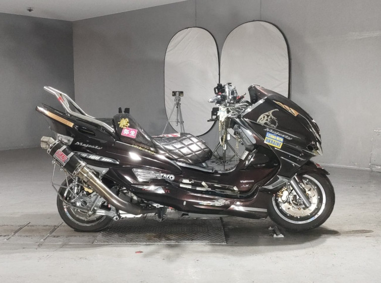 Мотоцикл Yamaha MAJESTY 250C