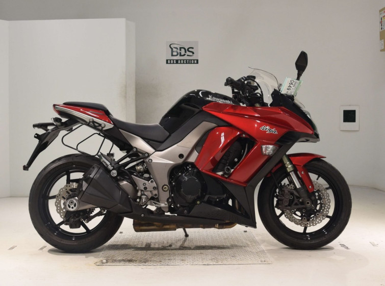 Мотоцикл Kawasaki NINJA1000 с пробегом 52675 km с пробегом 52675 km