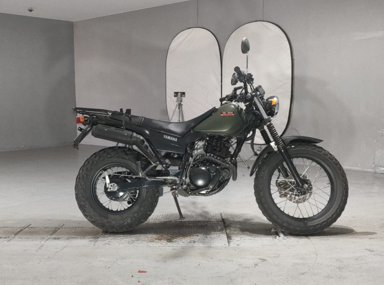 Мотоцикл Yamaha TW225 с пробегом 19314 km