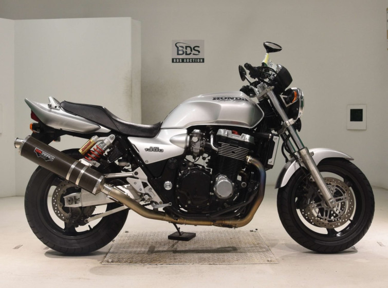 Мотоцикл Honda CB1300SF с пробегом 13833 km