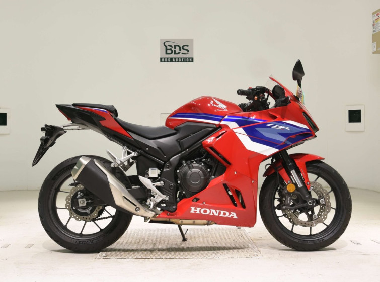 Мотоцикл Honda CBR400R з пробігом 2897 km
