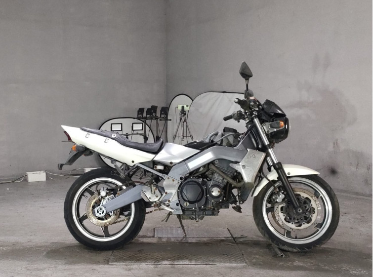 Мотоцикл Kawasaki XANTHUS ZR400D з пробігом 9465 km
