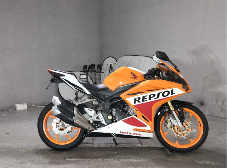 Мотоцикл Honda CBR250RR с пробегом 34397 km
