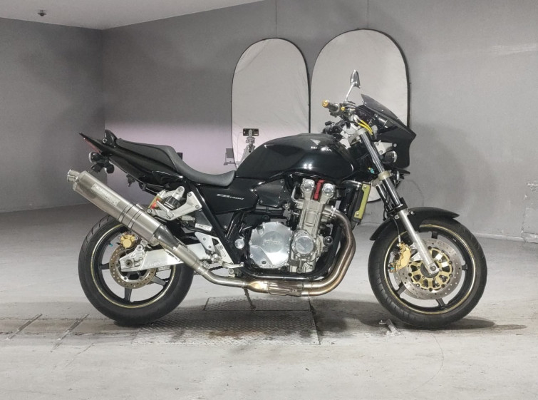 Мотоцикл Honda CB1300SF с пробегом 85550 km
