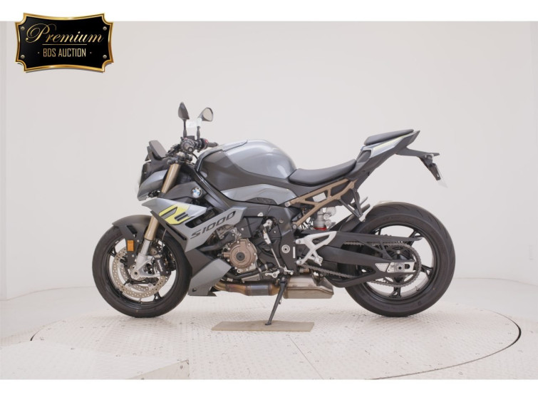 Мотоцикл BMW M1000R с пробегом 327 km с пробегом 327 km