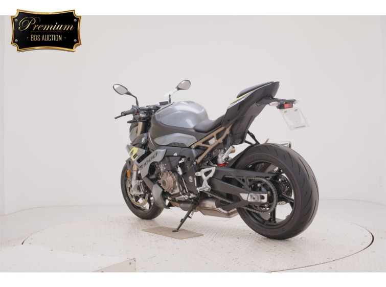 Мотоцикл BMW M1000R с пробегом 327 km с пробегом 327 km