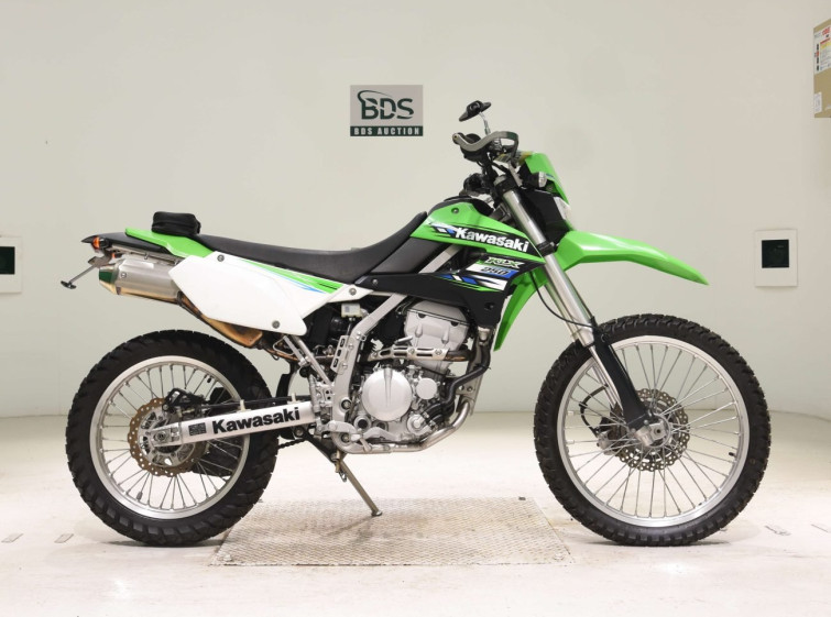 Мотоцикл Kawasaki KLX250 с пробегом 6380 km