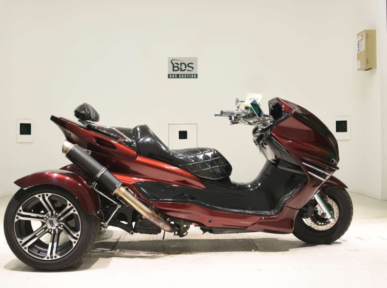 Мотоцикл Yamaha MAJESTY 250 TRIKE с пробегом 15705 km