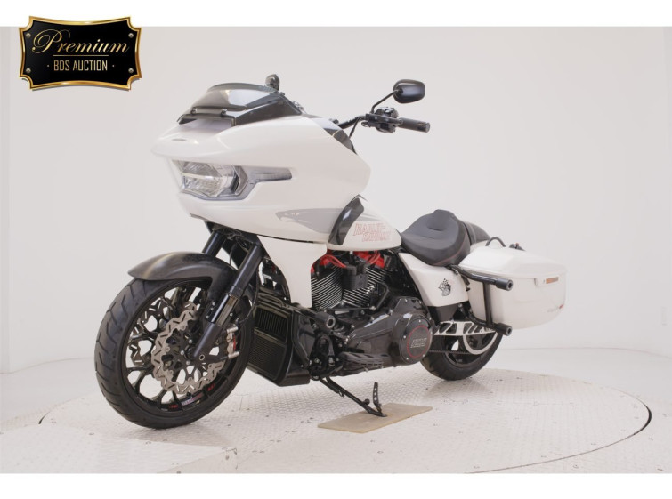 Мотоцикл HD FLTRXSTSE1980CVO з пробігом 2781 km з пробігом 2781 km