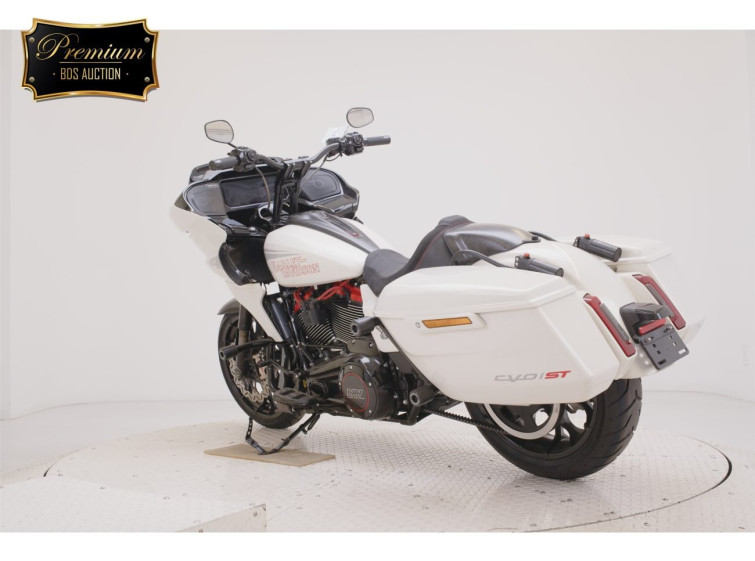 Мотоцикл HD FLTRXSTSE1980CVO з пробігом 2781 km з пробігом 2781 km