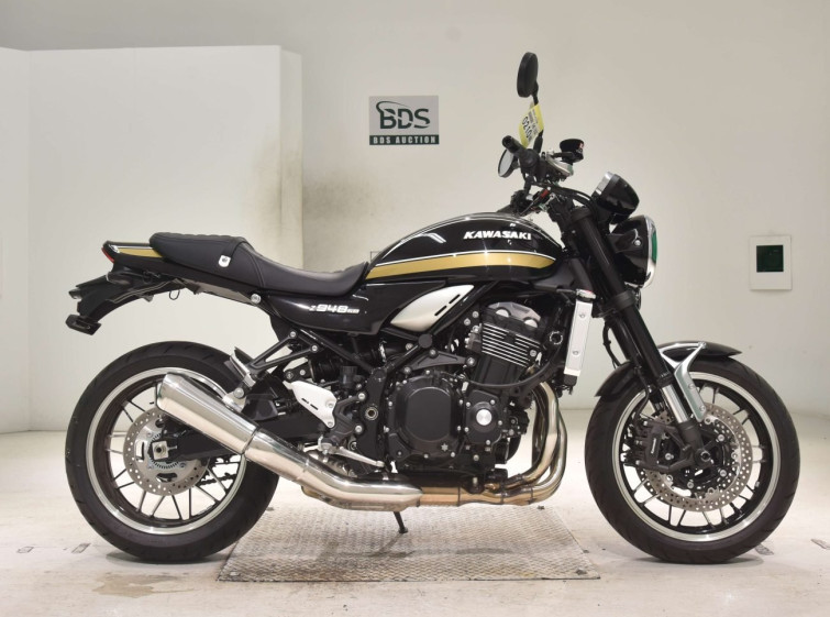 Мотоцикл Kawasaki Z900RS з пробігом 313 km