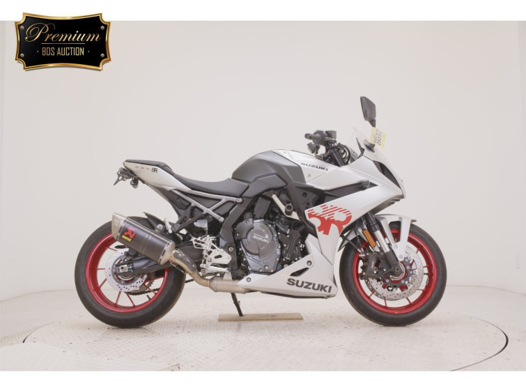 Мотоцикл Suzuki GSX-8R с пробегом 4857 km