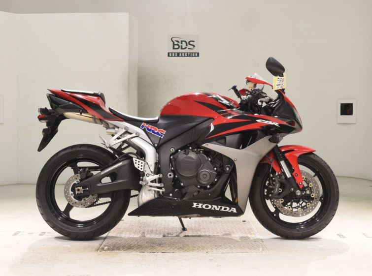 Мотоцикл Honda CBR600RR з пробігом 13817 km