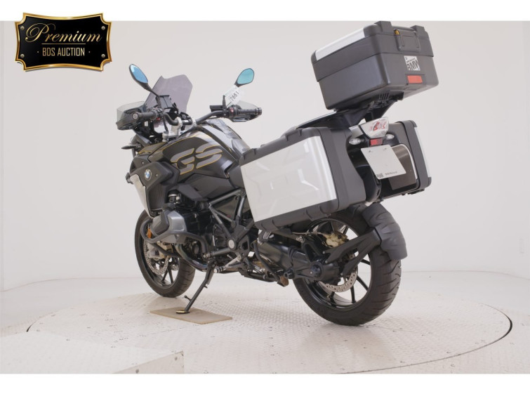 Мотоцикл BMW R1250GS з пробігом 10636 km з пробігом 10636 km