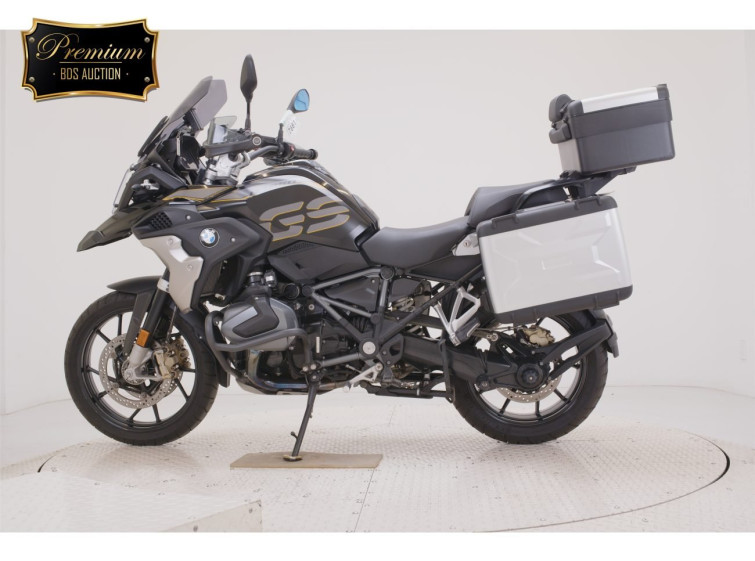 Мотоцикл BMW R1250GS з пробігом 10636 km з пробігом 10636 km