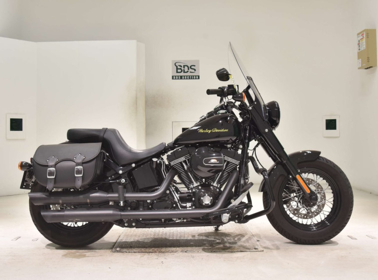 Мотоцикл HD SLIM S FLSS1800 з пробігом 9493 km