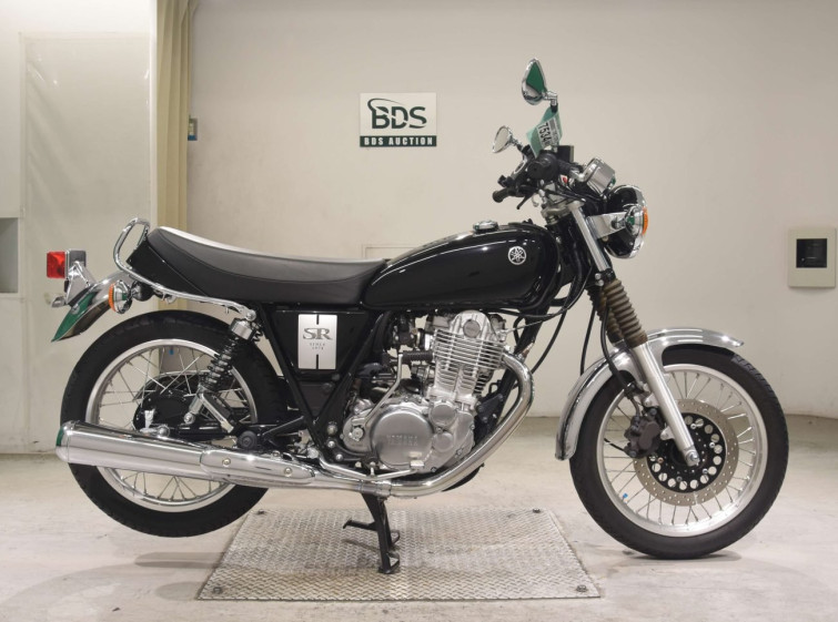 Мотоцикл Yamaha SR400 з пробігом 9647 km
