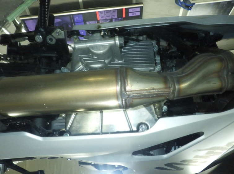 Мотоцикл Kawasaki ZX-4R SE з пробігом 1536 km з пробігом 1536 km