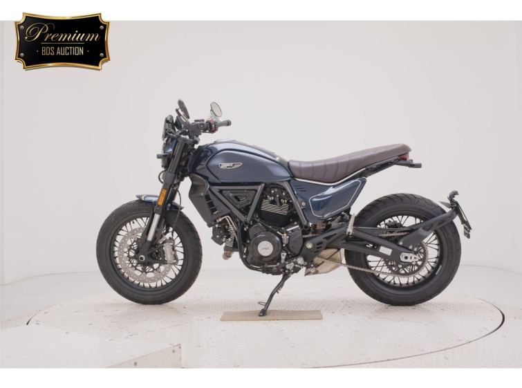 Мотоцикл Ducati SCRAMBLER NIGHT SHIFT з пробігом 23 km з пробігом 23 km