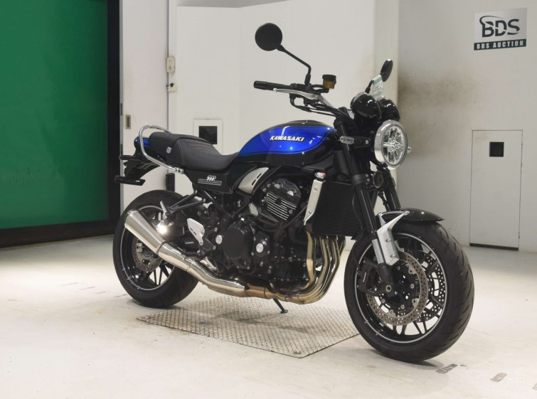 Мотоцикл Kawasaki Z900RS с пробегом 4990 km с пробегом 4990 km