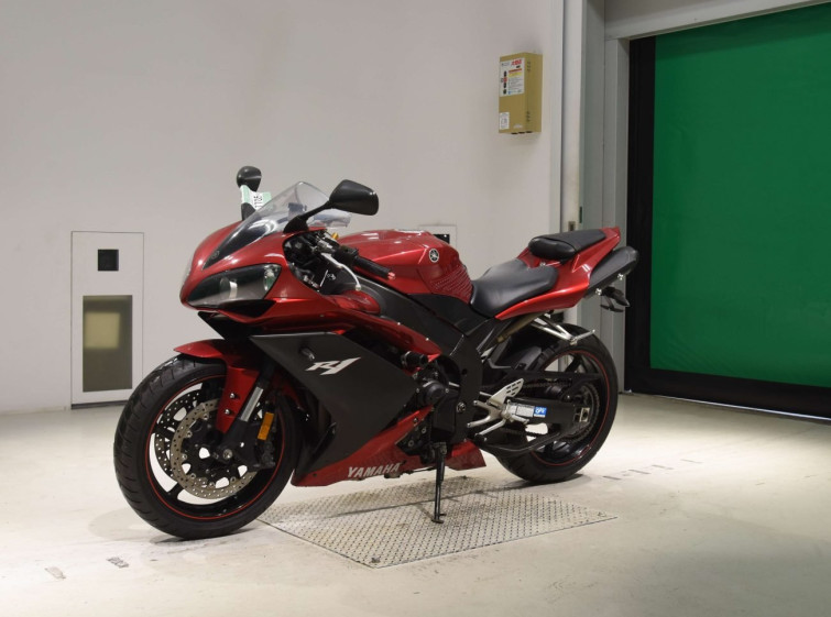 Мотоцикл Yamaha YZF-R1 с пробегом 54401 km с пробегом 54401 km