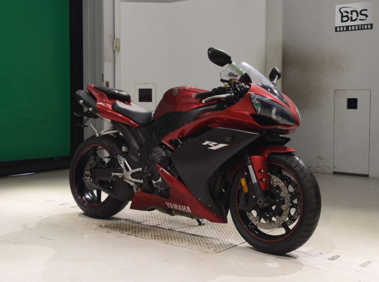Мотоцикл Yamaha YZF-R1 с пробегом 54401 km с пробегом 54401 km