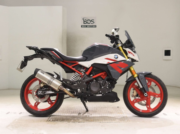 Мотоцикл BMW G310R з пробігом 4961 km