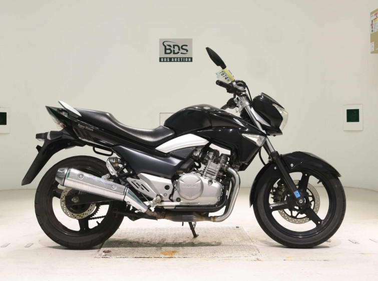 Мотоцикл Suzuki GSR250 с пробегом 25342 km