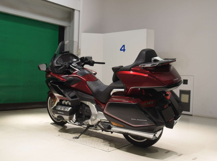 Мотоцикл Honda GL1800 TOUR с пробегом 22253 km с пробегом 22253 km