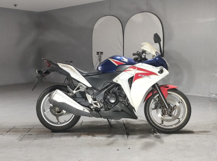 Мотоцикл Honda CBR250R с пробегом 55135 km
