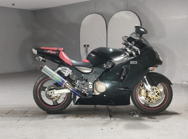 Мотоцикл Kawasaki NINJA ZX-12R с пробегом 45142 km