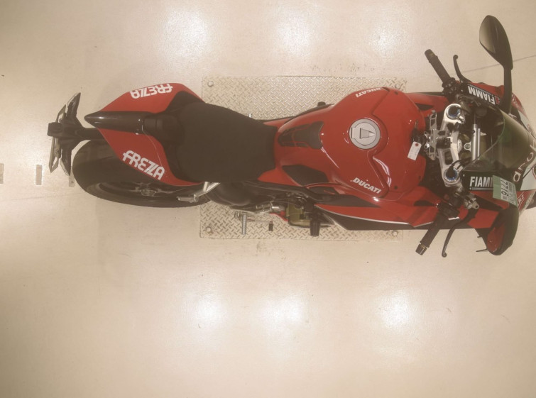 Мотоцикл Ducati PANIGALE V4 з пробігом 20776 km з пробігом 20776 km