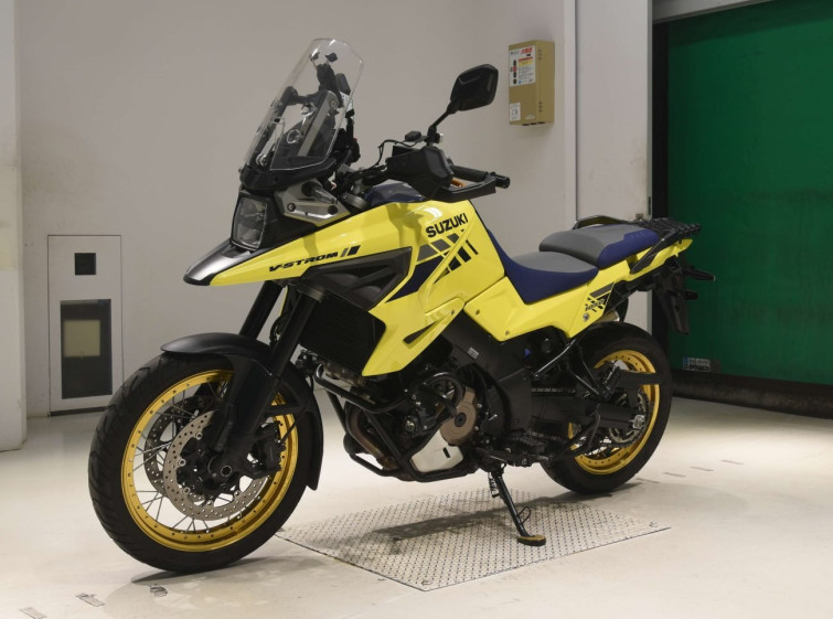 Мотоцикл Suzuki V-STROM DL1050XT з пробігом 9385 km з пробігом 9385 km