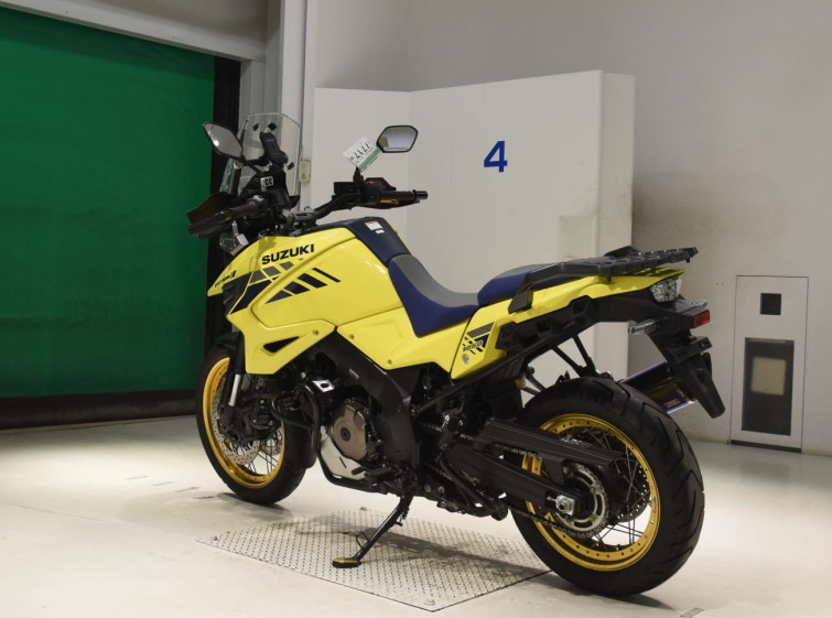 Мотоцикл Suzuki V-STROM DL1050XT з пробігом 9385 km з пробігом 9385 km