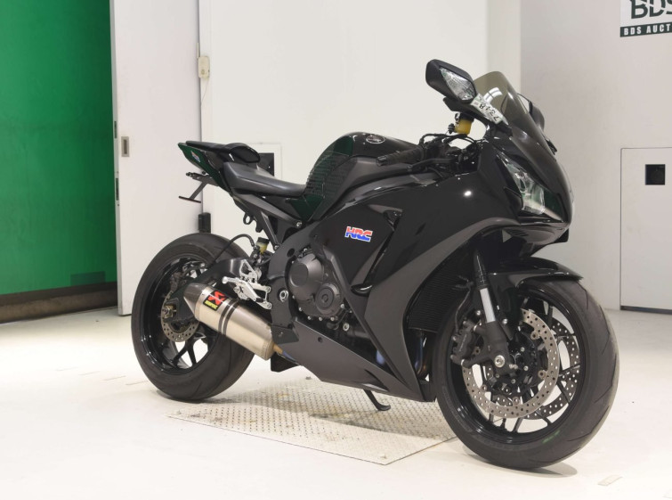 Мотоцикл Honda CBR1000RR с пробегом 20186 km с пробегом 20186 km