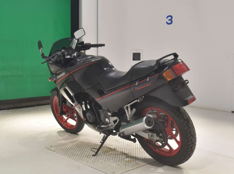 Мотоцикл Kawasaki GPX250R з пробігом 7 km з пробігом 7 km