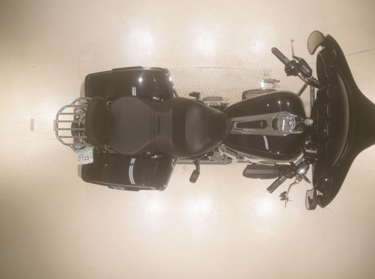 Мотоцикл HD SREET GLIDE FLHXS1690 з пробігом 15417 km з пробігом 15417 km