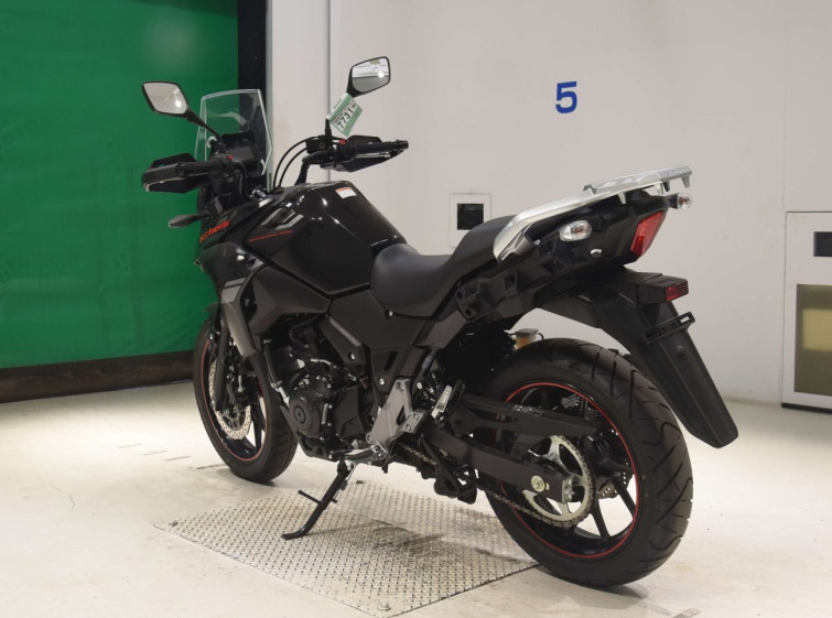 Мотоцикл Suzuki V-STROM 250A с пробегом 1350 km с пробегом 1350 km