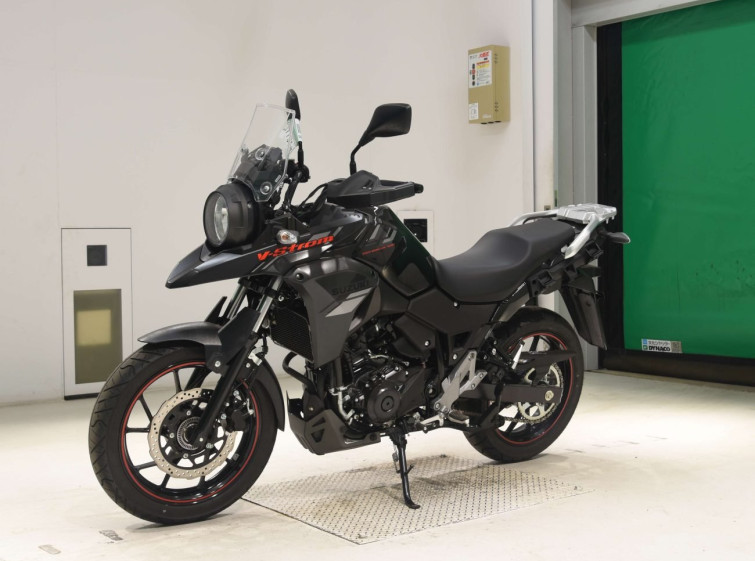 Мотоцикл Suzuki V-STROM 250A с пробегом 1350 km с пробегом 1350 km