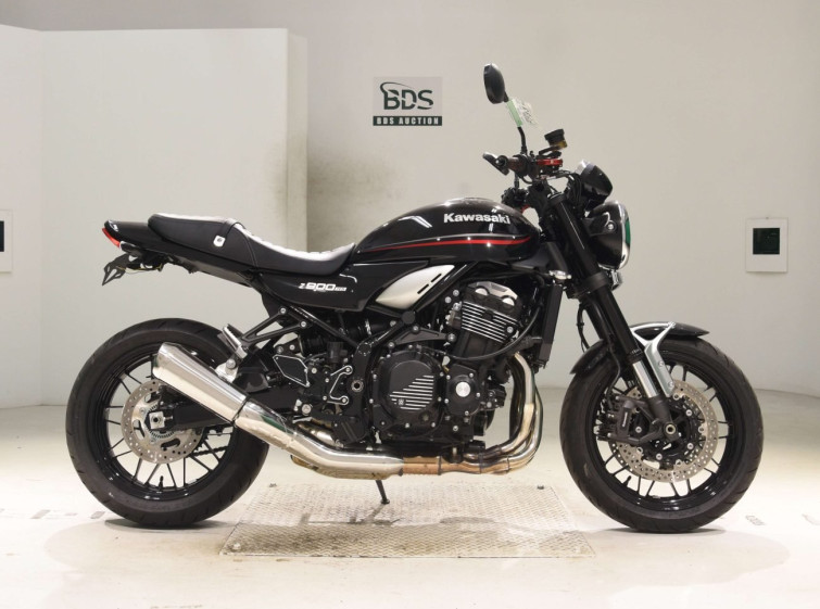 Мотоцикл Kawasaki Z900RS з пробігом 5642 km з пробігом 5642 km