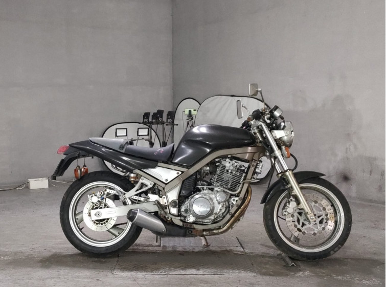 Мотоцикл Yamaha SRX400 с пробегом 9739 km