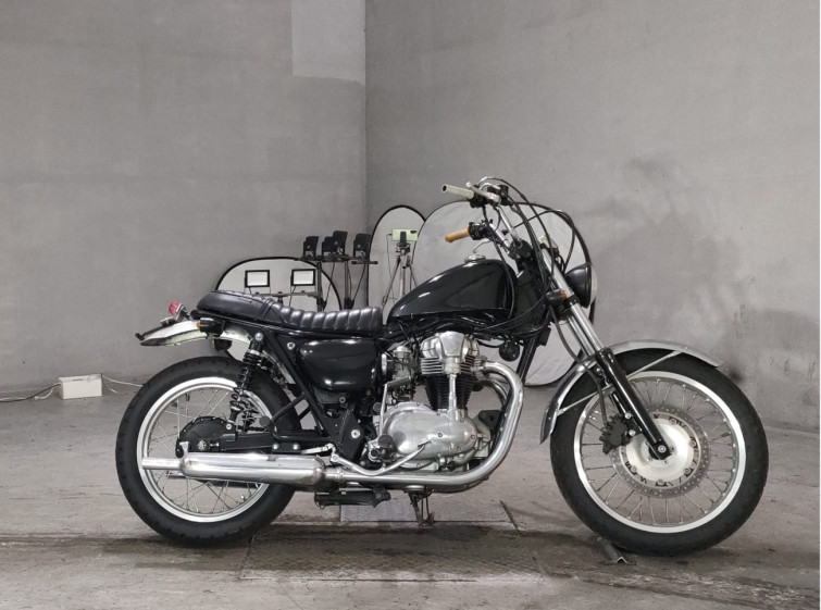 Мотоцикл Kawasaki W650 з пробігом 13421 km
