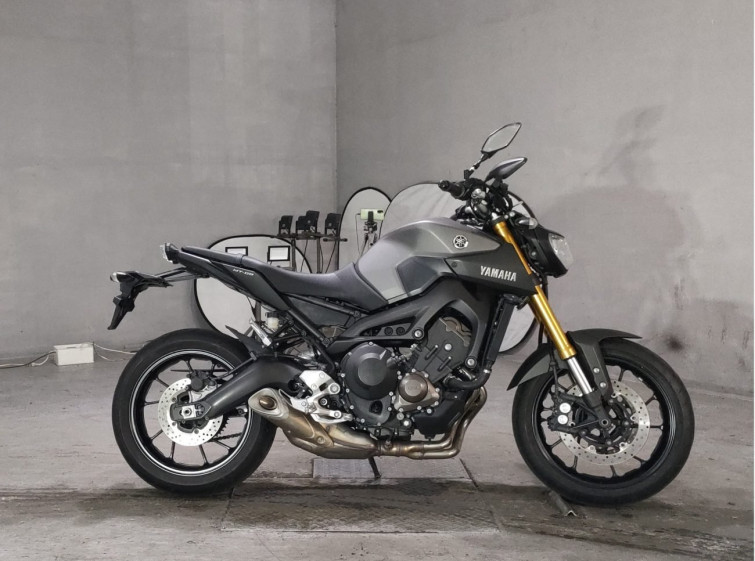 Мотоцикл Yamaha MT-09 с пробегом 10319 km